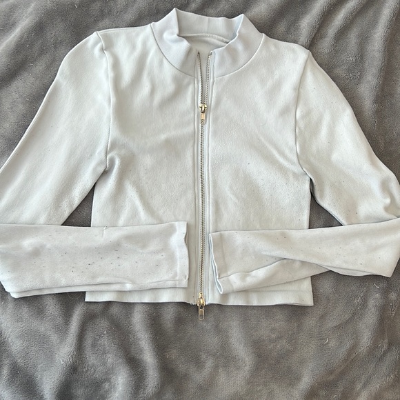 Tops - White Zip Up Long Sleeve Shirt